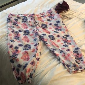 floral capris